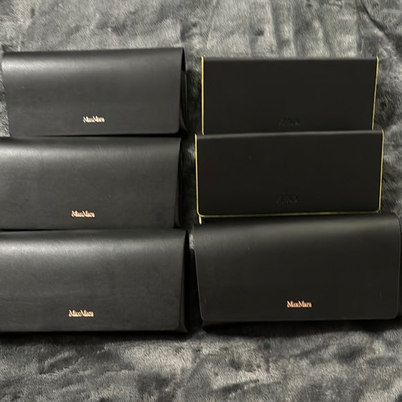 Designer sunglass cases - Picture 1 of 3